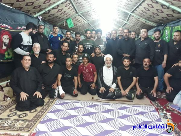 بالصور: حسينية أهالي الناصرية تقدم خدماتها لأبناء ذي قارالوافدين إلى كربلاء في زيارة الأربعين‎