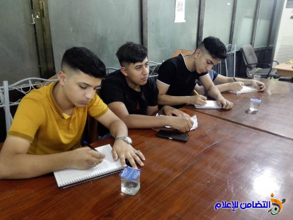 بالصور.. منتدى شباب التضامن في الناصرية ينظم دورة مجانية لتعليم صيانة الموبايل 