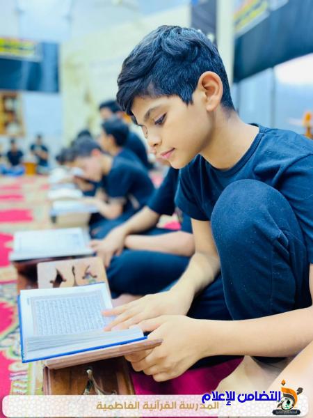 بالصور.. المدرسة القرآنية الفاطمية تستأنف دوراتها وجلساتها في جامع الشيخ عباس الكبير 