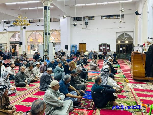 إقامة صلاة الجمعة في جامع الشيخ عباس الكبير وسط الناصرية - تقرير مصور-